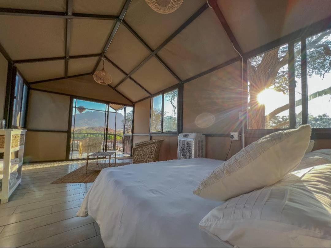 Uis Brandberg White Lady Lodge מראה חיצוני תמונה