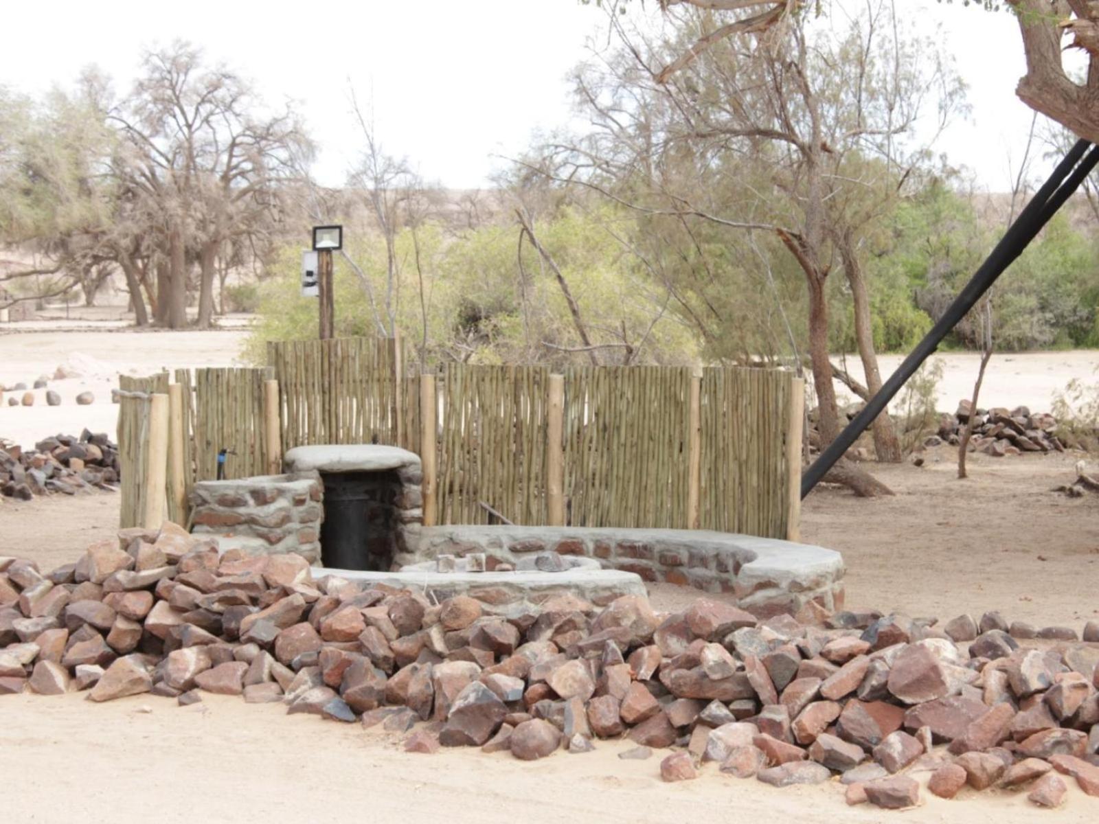 Uis Brandberg White Lady Lodge מראה חיצוני תמונה
